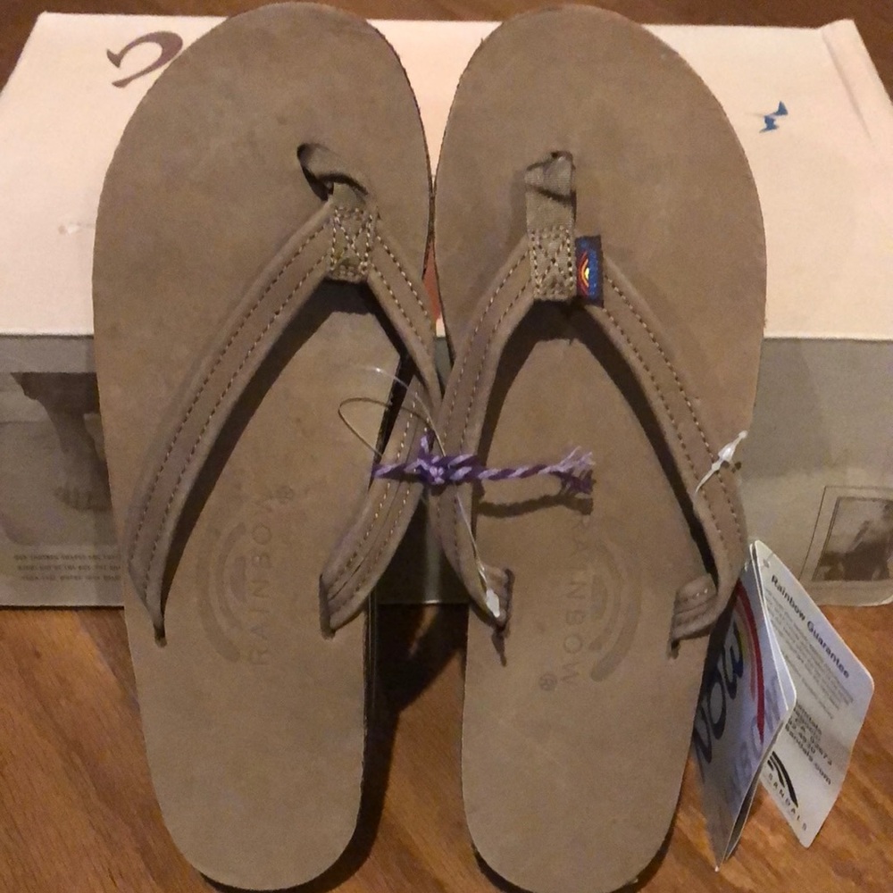 🆕 Rainbow Women’s Sandals Sz-6.5-7.5